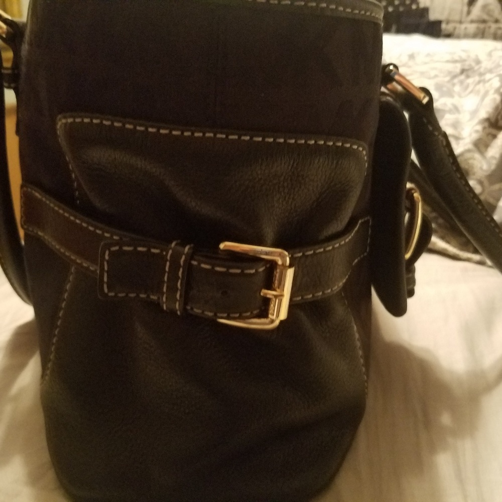 Authentic Michael Kors - Picture 2 of 4